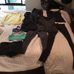 Lululemon lot S-M please read about flaws